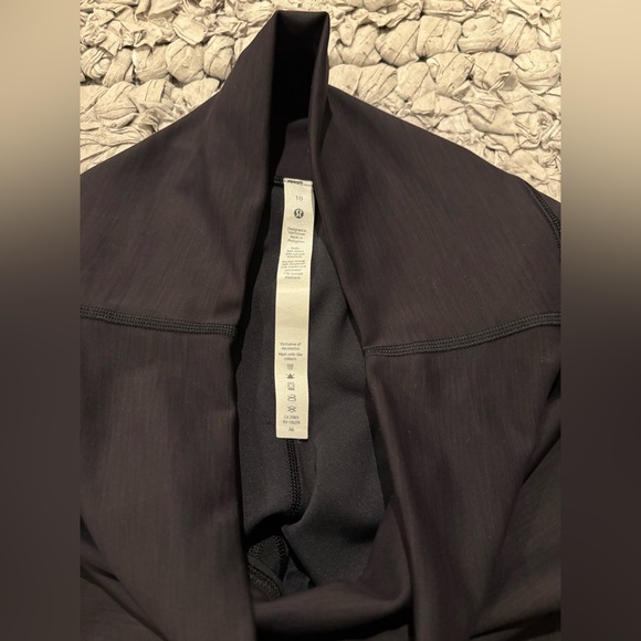 lululemon athletica Wunder Train High Rise Heathered Black Short 8” inseam - Picture 3 of 7